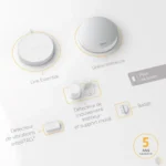 Vue éclatée et légendée des éléments du kit Somfy Home Alarm Essential Starter Pack : boîtier Link Essential, sirène intérieure, détecteur de mouvement intérieur avec support mural, détecteur de vibrations IntelliTAG, badge, piles incluses et mention d'une garantie 5 ans